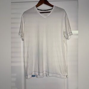 Robert Graham Eastwood V Neck